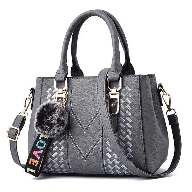 Mala Feminina Bordada em Couro | Messenger Bag | TUDOAKI SHOP