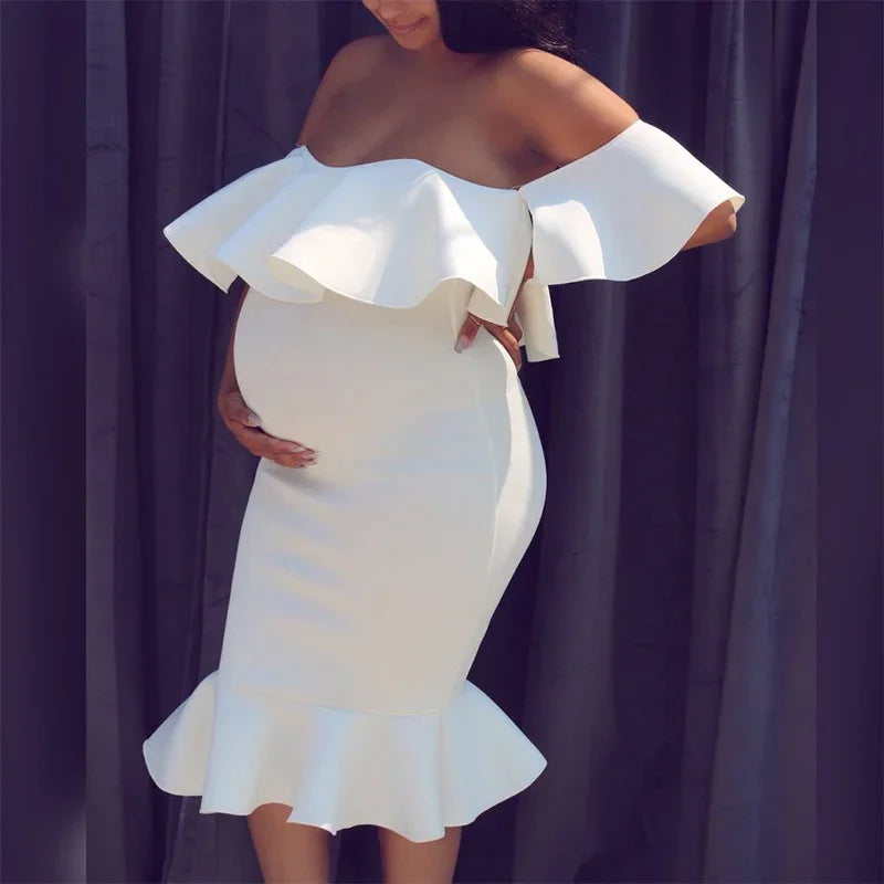Vestido de Maternidade com Ombros Descobertos e Folhos | Sesião Fotográfica