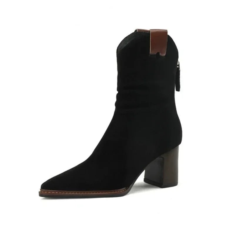 Botas Ankle Suede Salto Baixo Estilo Western Cowboy | Biqueira Pontiaguda | Tamanhos 35-40