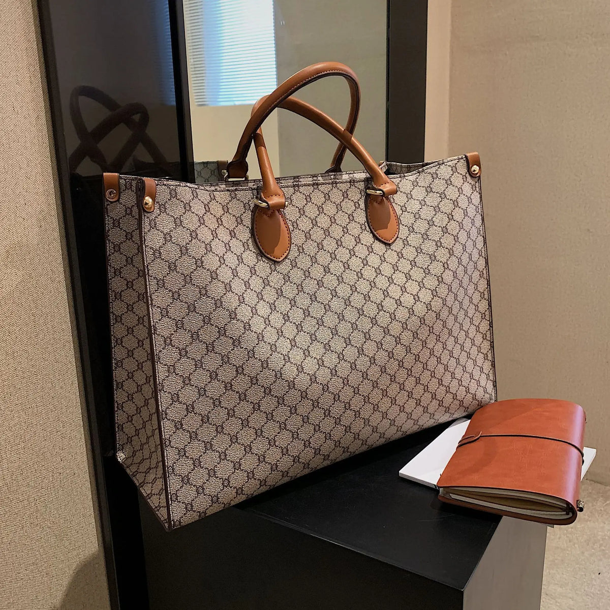 Mala de Ombro Retro Feminina com Letras | Grande Capacidade Commuter | TUDOAKI SHOP