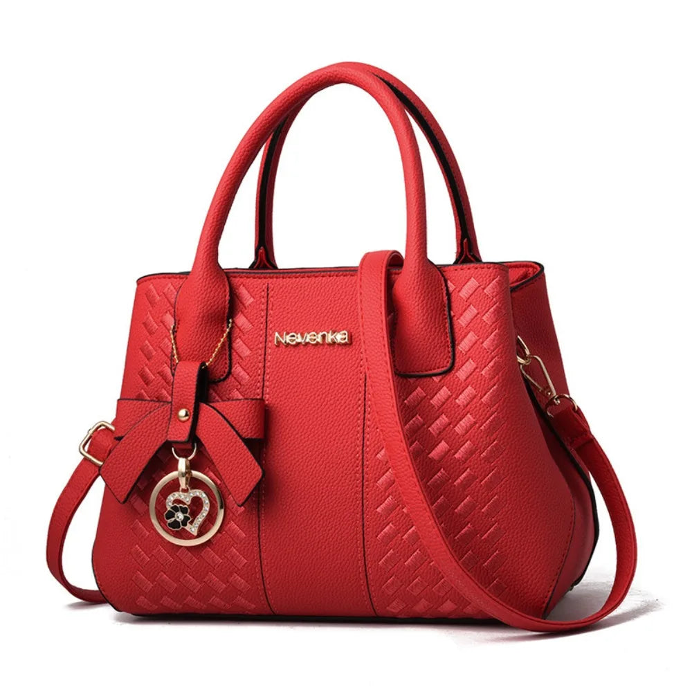 Mala Crossbody Feminina em Relevo com Pendant | Grande Capacidade | TUDOAKI SHOP