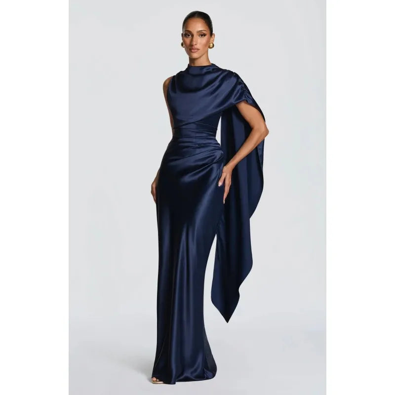 Vestido Longo de Festa em Cetim com Capa Drapeada e Gola Alta