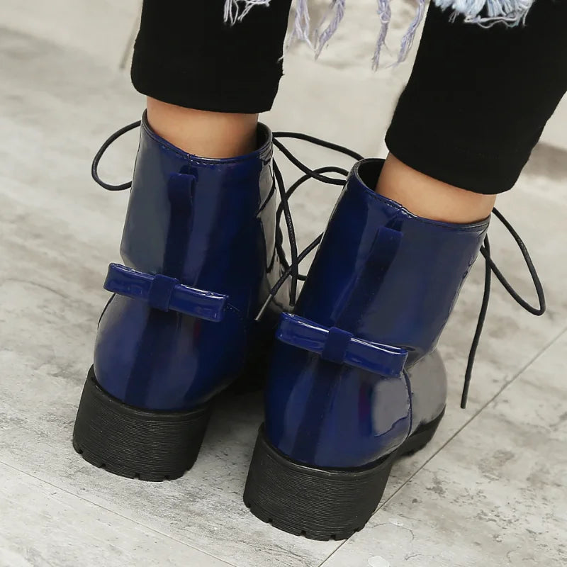 Botins Combat Femininos em PU com Atacadores e Plataforma — Outono Inverno
